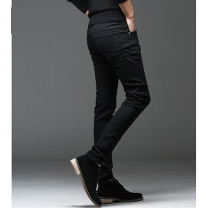The Slim Sleek Black Jeans Look