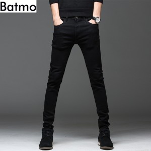 The Slim Sleek Black Jeans Look