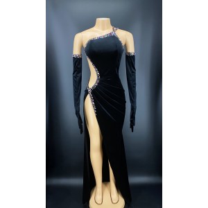 Class Act with a Little Bit of Side Action Dress