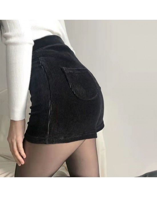 Woman's Autumn Tight Black Stretch Shorts