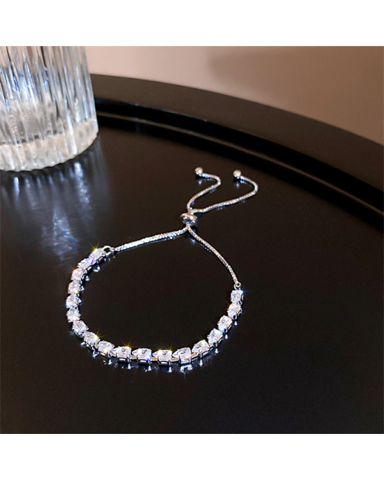 Sparkly Adjustable Rhinestone Beauty Bracelet Sparkly Adjustable Rhinestone Beauty Bracelet