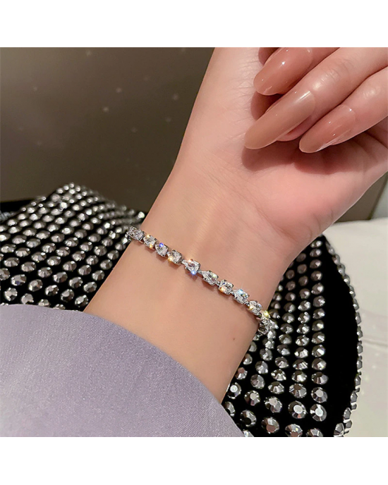 Sparkly Adjustable Rhinestone Beauty Bracelet Sparkly Adjustable Rhinestone Beauty Bracelet