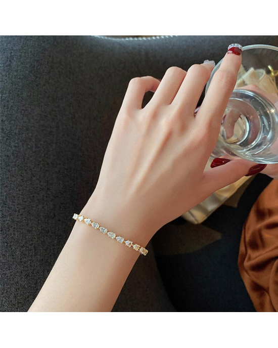 Sparkly Adjustable Rhinestone Beauty Bracelet Sparkly Adjustable Rhinestone Beauty Bracelet