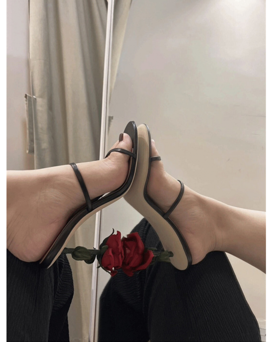 Lips As Red As The Rose High Heels