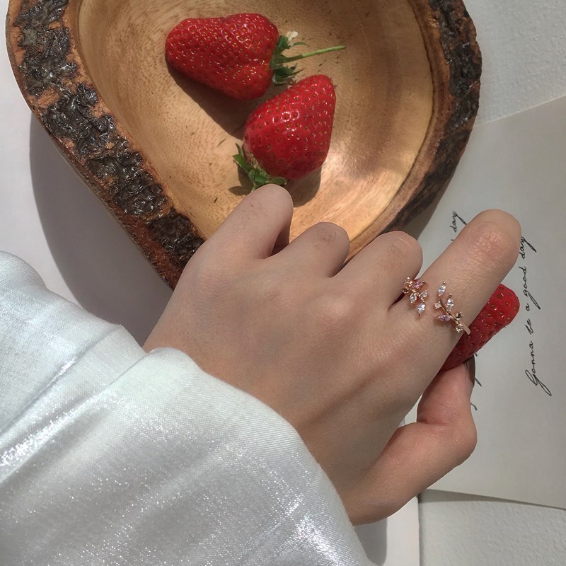 Red-Rose-Flower-Leaves-Opening-Ring-For-Women-Rhinestone-Flowers-Adjustable-Fing