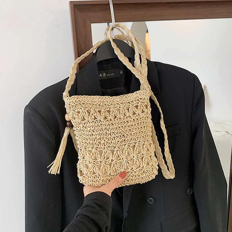 Summer-Fashion-Small-Straw-Weaving-Shoulder-Bags-For-Women-Casual-Tassel-Beach-C